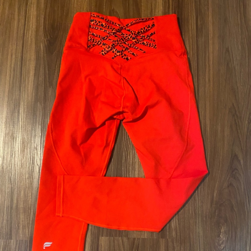 XS (sz 4) Fabletics Powerhold leggings